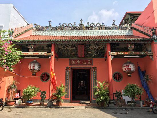 Pagoda Hoi Quan Tam Sơn